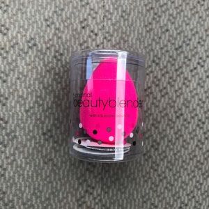 Beauty blender+cleaner